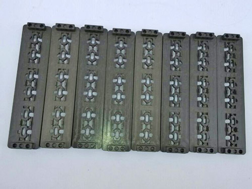 硬质氧化为什么一封孔就会发生裂膜问题？